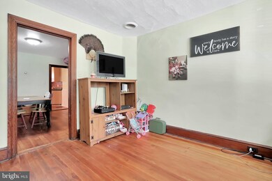 41 N Fayette St, Mercersburg, PA 17236 - photo 3