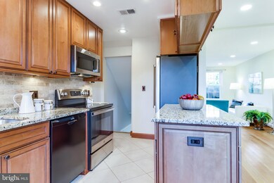 3509 S Stafford St unit A, Arlington, VA 22206 - photo 5