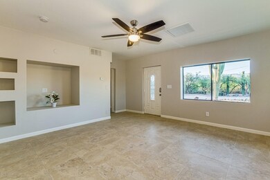 6 Formal living