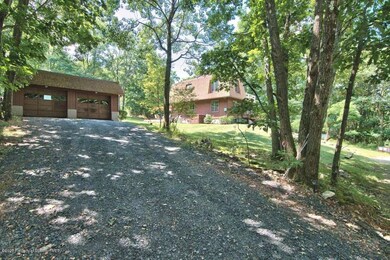 536 Forest Ln, Archbald, PA 18403 - photo 3