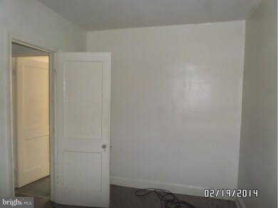 2728 Ellicott Dr, Baltimore, MD 21216 - photo 7