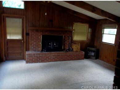 529 Holland Dr, Statesville, NC 28677 - photo 3