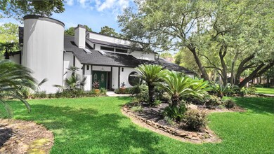 307 Charleston St, Friendswood, TX 77546 - photo 2