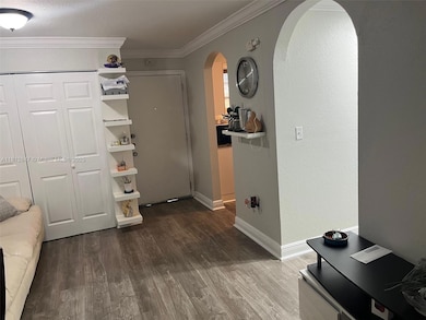 Village Homes and Condos unit 349, Palmetto Bay, FL 33157 - photo 7