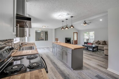 10122 Swirling Winds Dr, Houston, TX 77086 - photo 6