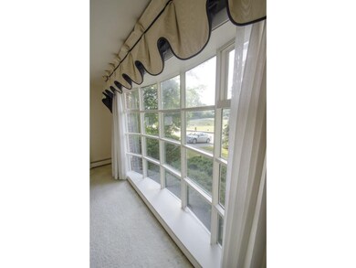 71 Brackett Rd, Portsmouth, NH 03801 - photo 5