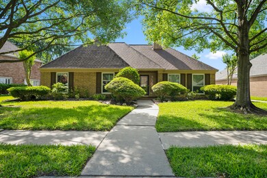 15951 Knolls Lodge Dr, Houston, TX 77095 - photo 3