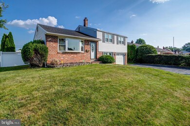 1108 Vauclain Ave, Woodlyn, PA 19094 - photo 3