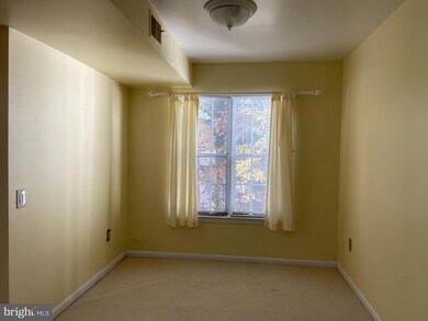 20252 Shipley Terrace unit 6-C-202, Germantown, MD 20874 - photo 5