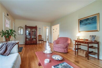 Living Room with Oak Hardwood floors