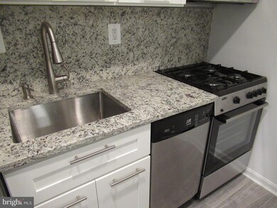 5906 Cove Landing Rd unit 301, Burke, VA 22015 - photo 3