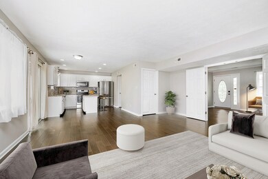 9900 Youngwood Ln, Fishers, IN 46038 - photo 7