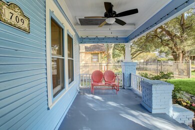 709 Ralfallen St, Houston, TX 77008 - photo 5