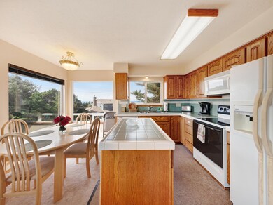 2310 SW Bard Loop, Lincoln City, OR 97367 - photo 7