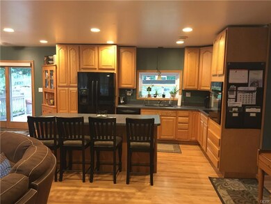 1224 S 10th St, Emmaus, PA 18049 - photo 2