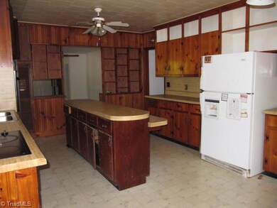 2032 Zoo Pkwy, Asheboro, NC 27205 - photo 7