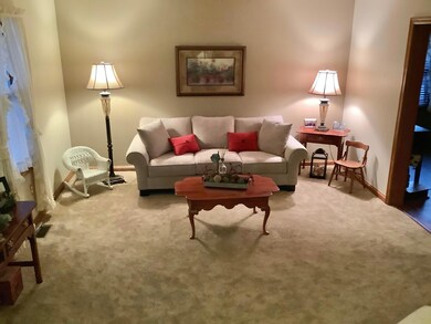 1280 Eastwood Dr, Circleville, OH 43113 - photo 7