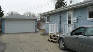 1614 S 16th St, Grand Forks, ND 58201 - photo 3