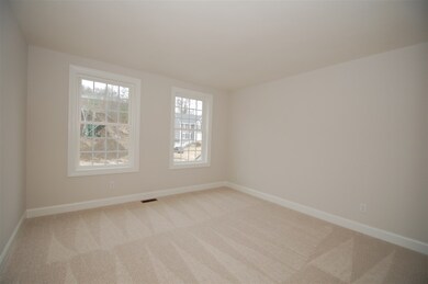 114 Brookview Dr, Hooksett, NH 03106 - photo 6