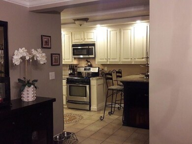 510 Hawthorn St, North Dartmouth, MA 02747 - photo 2