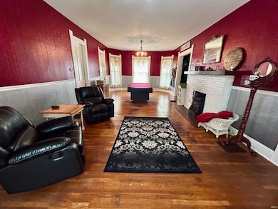 27 N Edwards St, Worthington, IN 47471 - photo 6