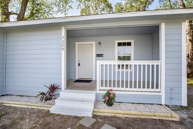 7208 S Hall St, Houston, TX 77028 - photo 4