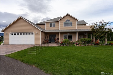 318 N Perry Ave, East Wenatchee, WA 98802 - photo 2