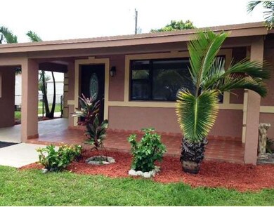 3007 Island Dr, Miramar, FL 33023 - photo 3