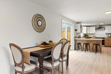 4 Quincy Rd unit A, Londonderry, NH 03053 - photo 7