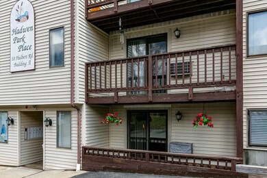 10 Hulbert Rd unit 2, Worcester, MA 01603 - photo 3