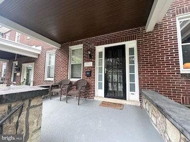 2910 Cresmont Ave, Baltimore, MD 21211 - photo 2