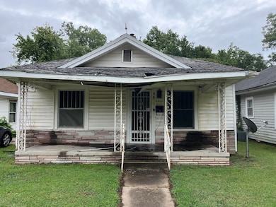 29 I St SE, Miami, OK 74354 - photo 2