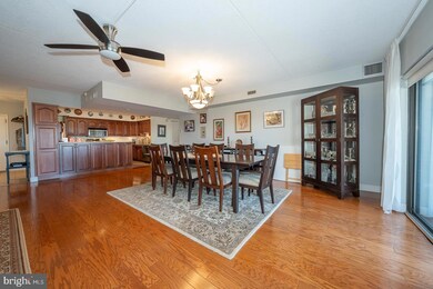 20925 Valley Forge Cir unit 925, King of Prussia, PA 19406 - photo 5