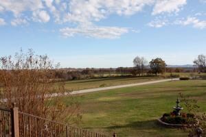 669A Redwood Dr N, Harrison, AR 72601 - photo 4