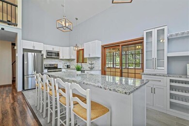 106 Bexhill Ct, Bushkill, PA 18324 - photo 7