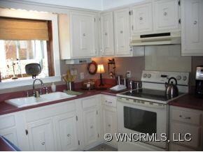 232 Cedar Creek Dr, Hendersonville, NC 28792 - photo 7