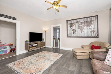 714 W 14th St, Davenport, IA 52804 - photo 5