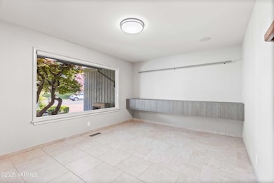 6. Flex Dining off entry