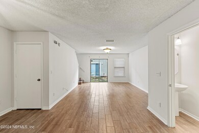 4607 Crib Ct, Jacksonville, FL 32210 - photo 4