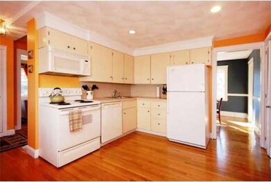 5 Hemlock St, Arlington, MA 02474 - photo 4