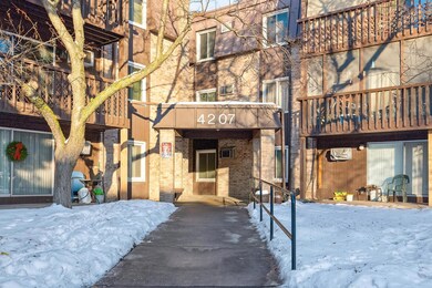 4207 Lakeside Ave N unit 137, Brooklyn Center, MN 55429 - photo 3