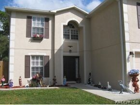 2-Story Beauty