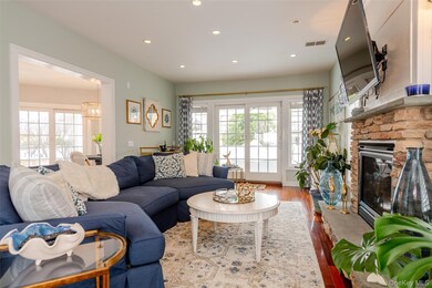 450 W Bay Dr, Long Beach, NY 11561 - photo 6