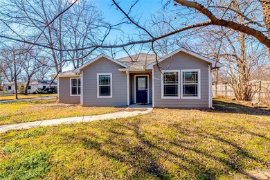 601 W 6th St, Bonham, TX 75418 - photo 2