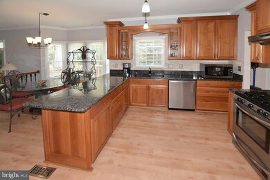 15305 Surrey House Way, Centreville, VA 20120 - photo 6