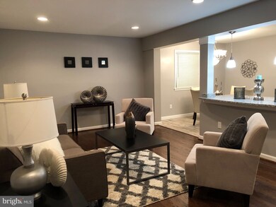 8204 Legation Rd, New Carrollton, MD 20784 - photo 4