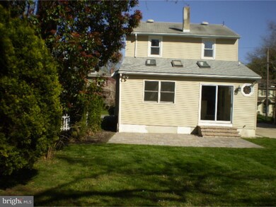 51 N American St, Woodbury, NJ 08096 - photo 4
