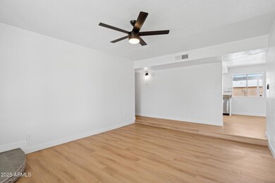 6-web-or-mls-742-e-garnet-ave