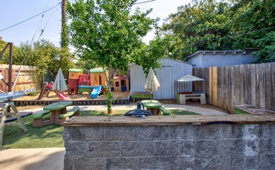 3825 Mercury Dr, Redding, CA 96002 - photo 3