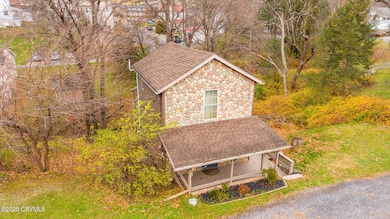 1009 Railroad St, Danville, PA 17821 - photo 4